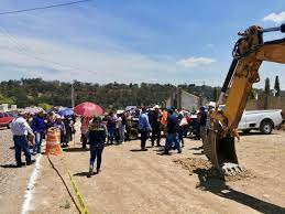 Camino rural pavimentado